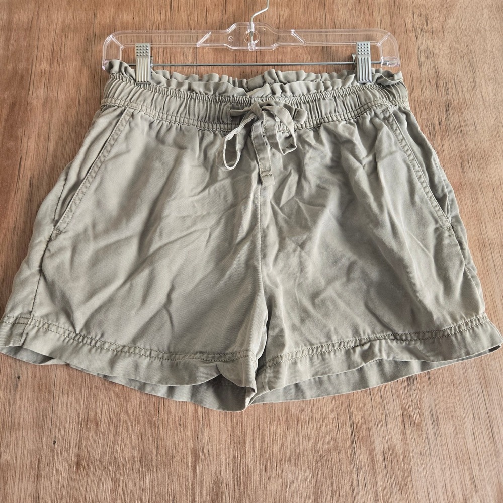 C&C California Womens Small Olive Green Lyocell Paperbag Waist Shorts